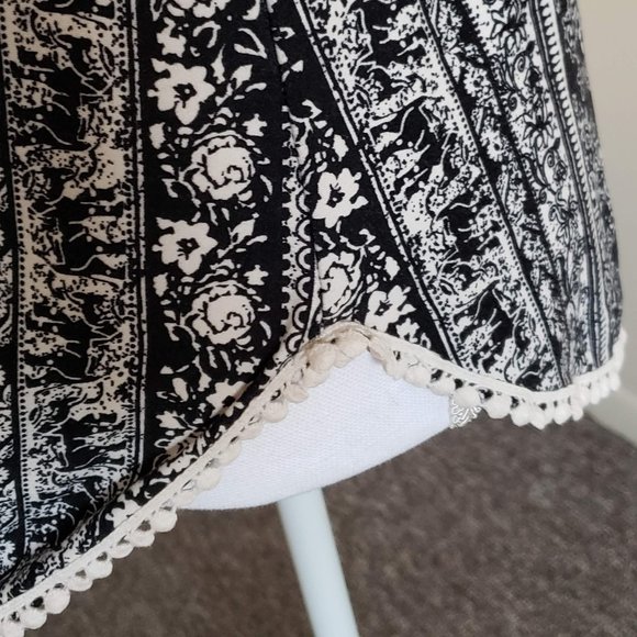 📌 Boho Paisley Patterned Racer Back Tank Top - Picture 7 of 8